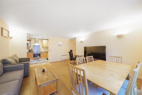 2 bedroom flat for sale, Long Lane, SE1