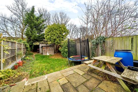 3 bedroom terraced house for sale, Queen Anne Avenue, Bromley