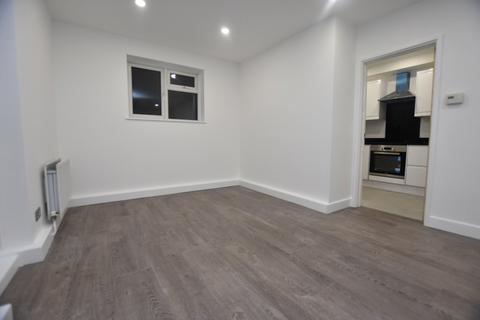 2 bedroom apartment for sale, Mays Hill Road, Bromley