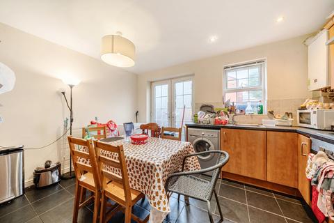 15 Bandy Fields Place, Salford, M7 2ZT