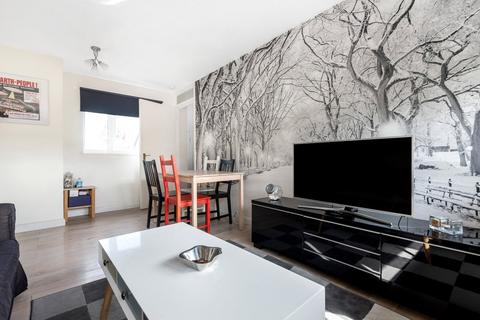 1 bedroom apartment for sale, Magdalene Close, London