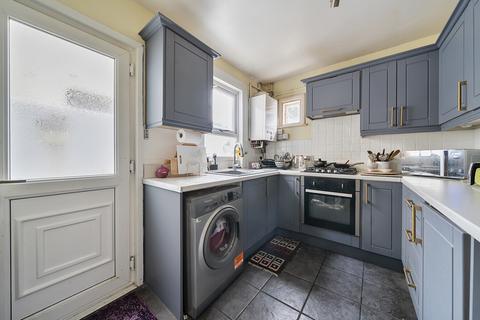 2 bedroom terraced house for sale, Gordon Road, Gillingham, Kent, ME7