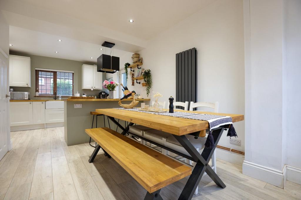 Kitchen/Dining Room