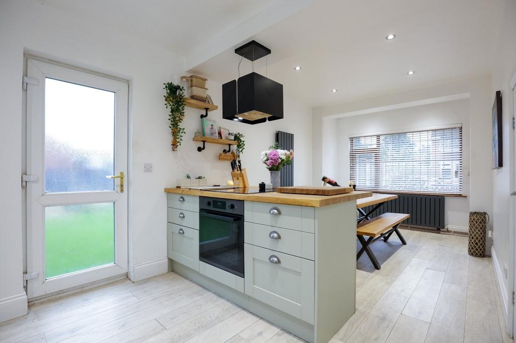 Kitchen/Dining Room