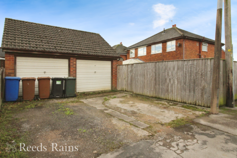 3 bedroom semi-detached house for sale, Balmoral Road, Chorley PR7