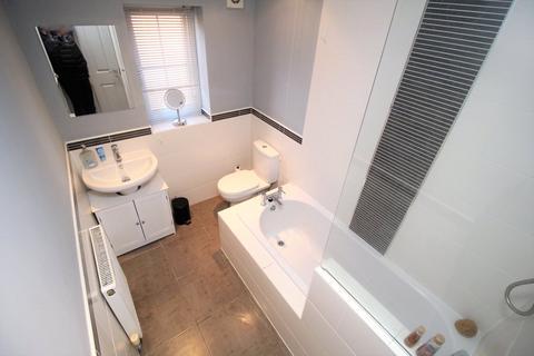 4 Hutton Court, Armthorpe, Doncaster, DN3 2BJ