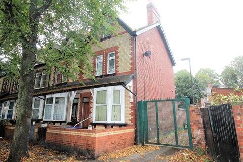 4 bedroom end of terrace house for sale, Vaughan Avenue, South Yorkshire DN1