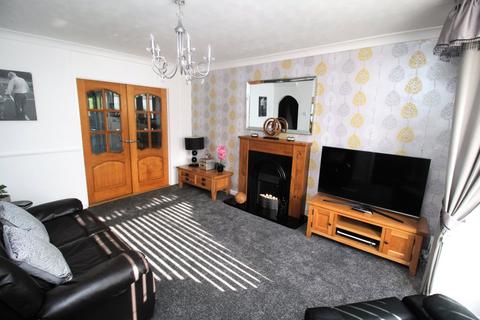 3 bedroom semi-detached house for sale, Marlborough Avenue, South Yorkshire DN5