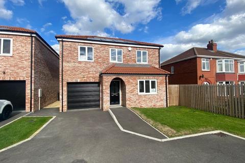 4 bedroom detached house for sale, Odessa Drive, South Yorkshire DN5