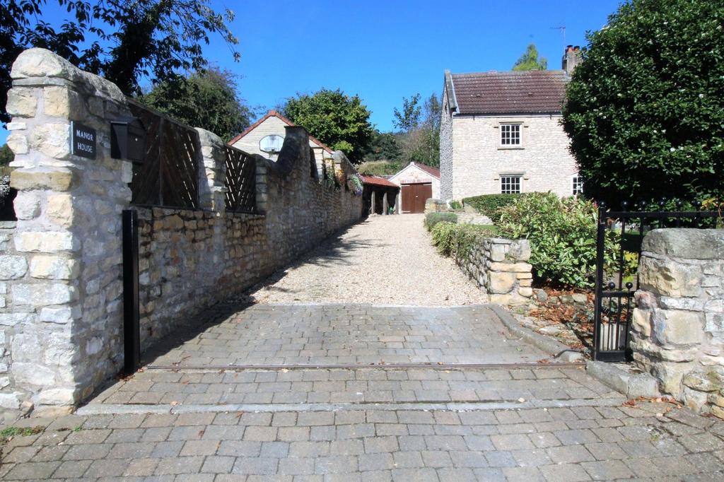 Gated Driveway