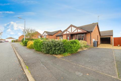 2 bedroom bungalow for sale, Woburn Avenue, Lincolnshire LN1