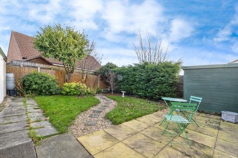 2 bedroom bungalow for sale, St. Hughs Drive, Lincoln LN6