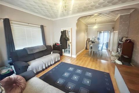 4 bedroom end of terrace house for sale, Russell Street, Leicestershire LE11