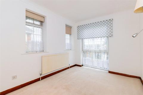 3 bedroom terraced house for sale, Gilders Road, Surrey KT9