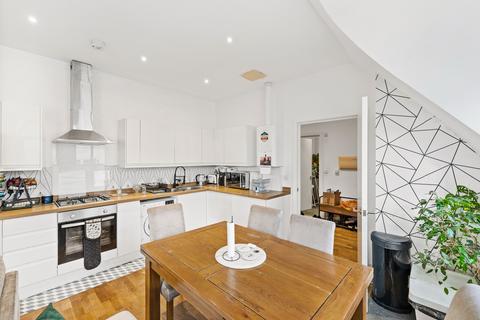 undefined, Whyteleafe Hill, Whyteleafe CR3