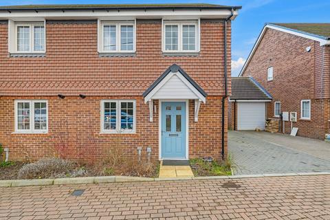 3 bedroom house for sale, Tally Man Place, Farnham GU9