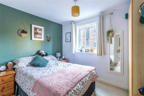 43 Dickinsons Fields, Bristol, BS3 5BG