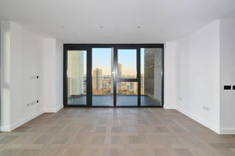 3 bedroom flat to rent, Boxwood Gardens, London E1W