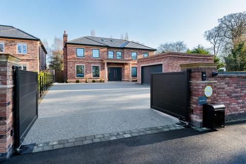 6 bedroom detached house for sale, Chester Road, Mere, WA16