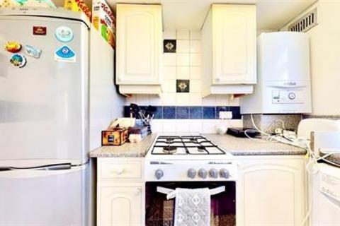 2 bedroom property for sale, Parkside, Hamilton Road, London W5 2EG