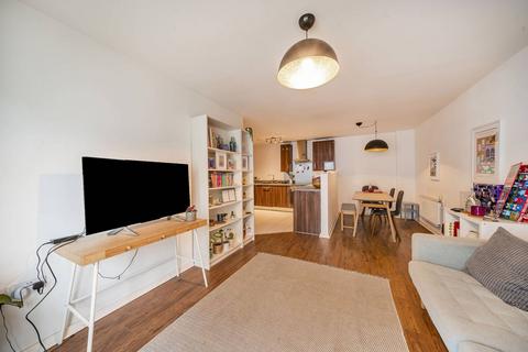 3 bedroom flat for sale, 61 Cardigan Road, London E3