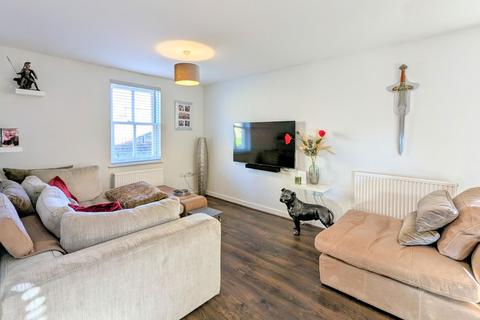 2 bedroom flat for sale, Bovingdon Road, Braintree CM7