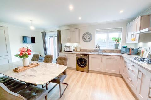9 Digby Way, Thorpe-le-soken, Clacton-on-sea, CO16 0DQ