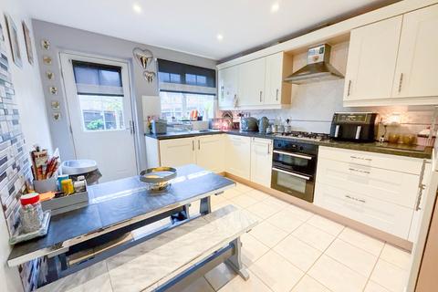 5 bedroom link detached house for sale, Samian Close, Maldon, CM9 4