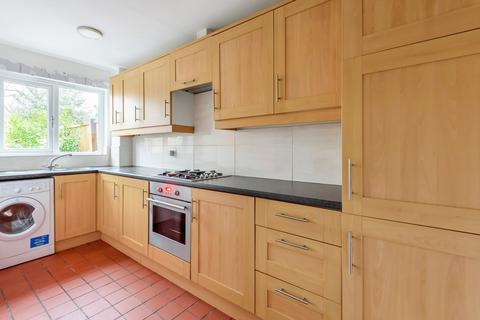 1 bedroom semi-detached house to rent, St. Pauls Terrace, London, SE17