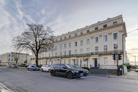 2 bedroom apartment to rent, Clarence Terrace, Warwick Street, Leamington Spa