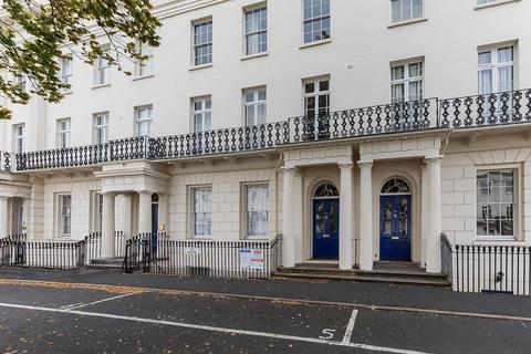 2 bedroom apartment to rent, Clarence Terrace, Warwick Street, Leamington Spa