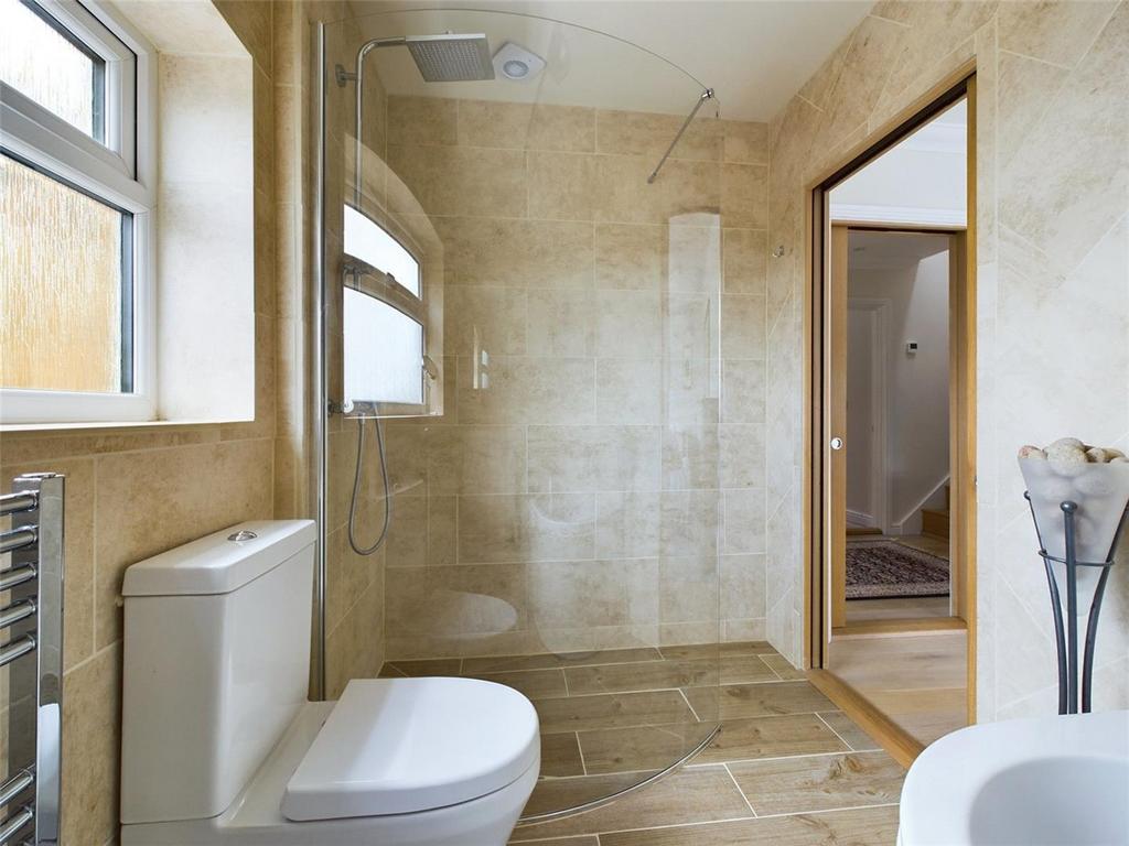 En Suite Bathroom