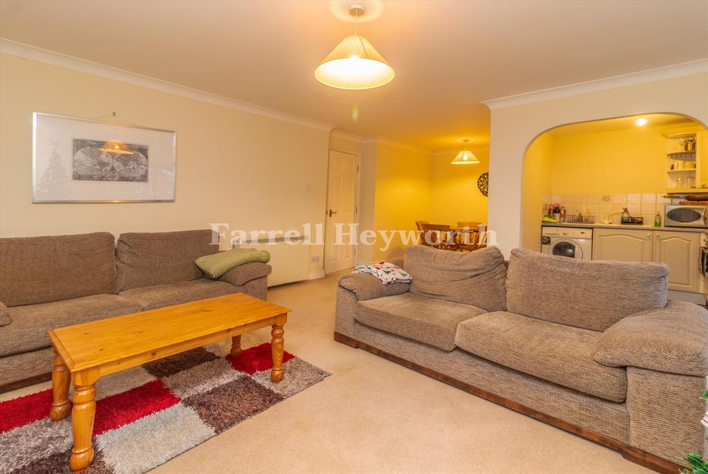 Lounge image 2