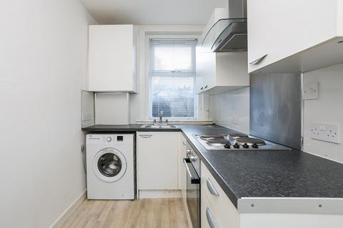 39/1 Granton Crescent, Edinburgh, EH5 1BN