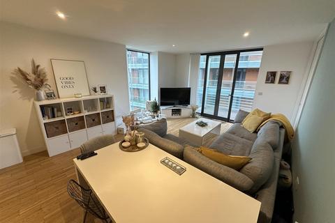 2 bedroom flat for sale, St Georges Island, Castlefield, Manchester