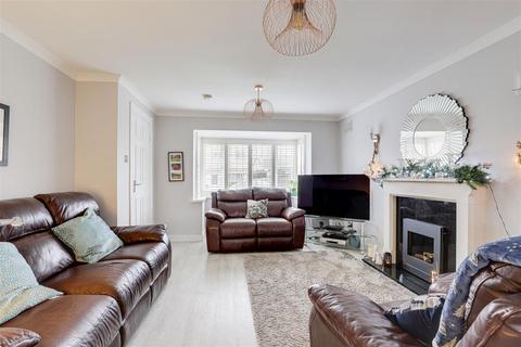 4 bedroom detached house for sale, Hawksley Gardens, Nottingham NG11