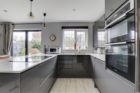 4 bedroom detached house for sale, Hawksley Gardens, Nottingham NG11