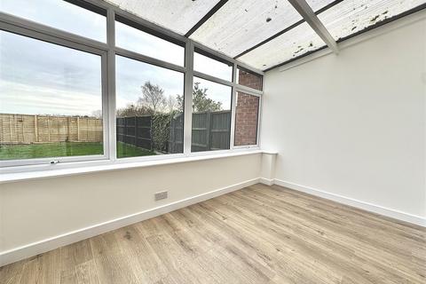 72 Dunkirk Road, Burnham-on-crouch, CM0 8LG