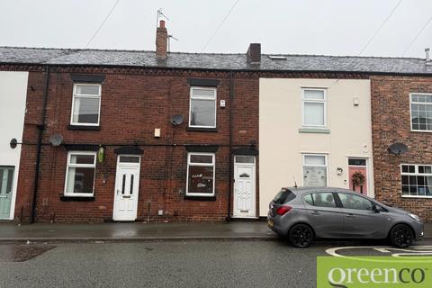 2 bedroom terraced house to rent, Hilton Lane, Salford M28