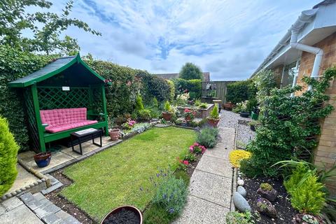 3 bedroom semi-detached bungalow for sale, South Lea Close, Braunton EX33