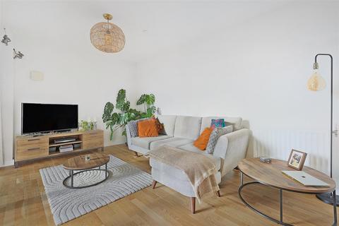 1 bedroom apartment for sale, Hampden Road, London N8