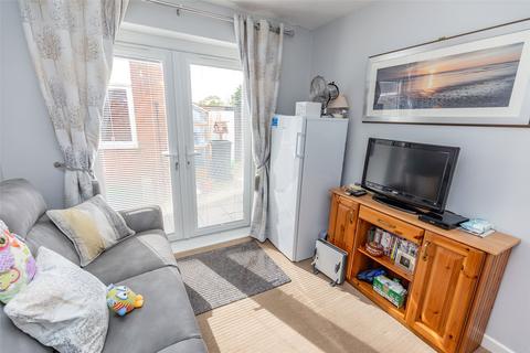 2 bedroom apartment for sale, Ableton Lane, Severn Beach, Bristol, Gloucestershire, BS35