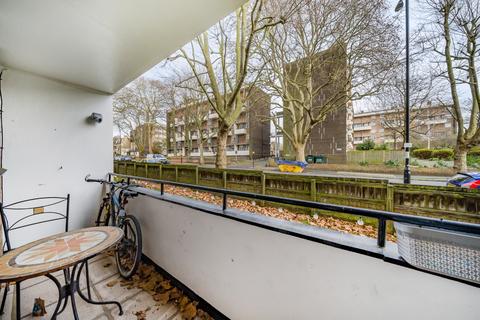 2 bedroom apartment for sale, Wickham Road, SE4