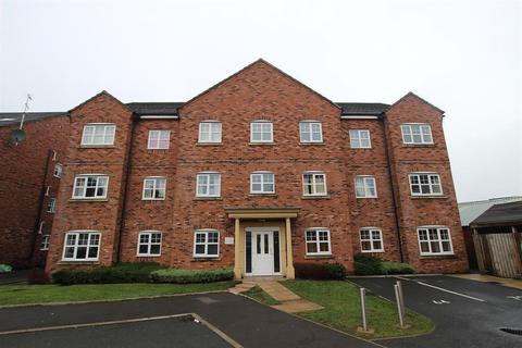 2 bedroom apartment to rent, Hudson Close, Bolton, BL3 4FP