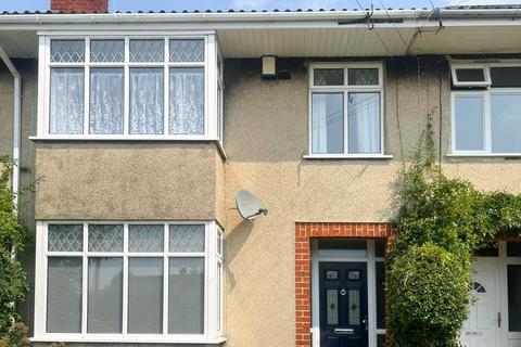 4 bedroom end of terrace house to rent, Glaisdale Road, Bristol BS16