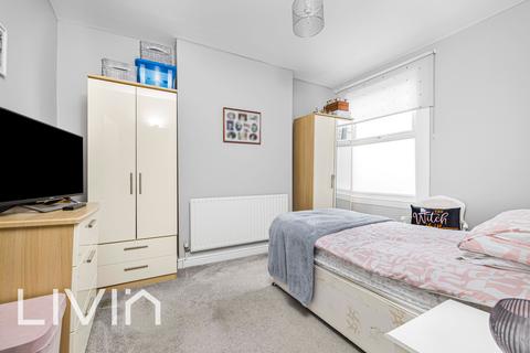 4 bedroom maisonette for sale, London SE27