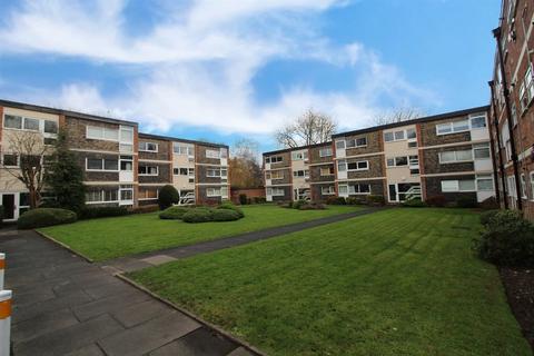 33 Grove Court, Leeds, LS6 4AE