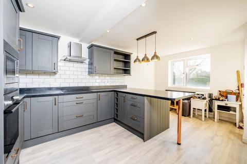 3 bedroom terraced house for sale, Butlers Road, Long Compton