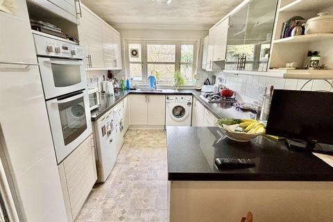 3 bedroom semi-detached house for sale, Crow Lane, Rochester