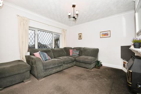 2 bedroom detached bungalow for sale, Holmebank West, Brockwell, Chesterfield, S40 4AS